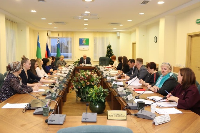 В Когалыме состоялось заседание Общественного совета города