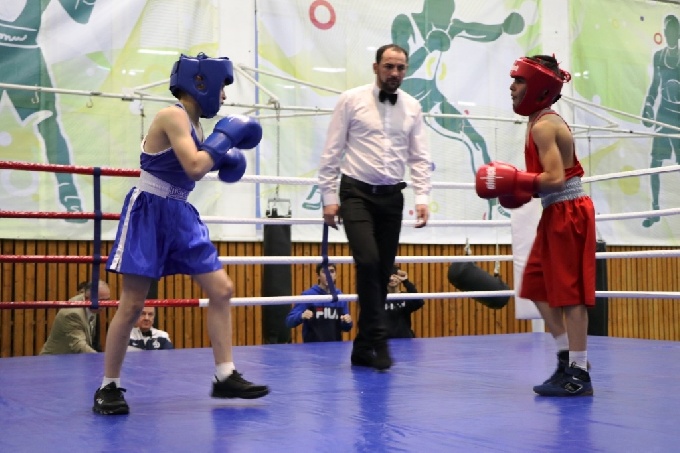 В Когалыме стартовал VI Открытый турнир по боксу памяти Ивана Климова