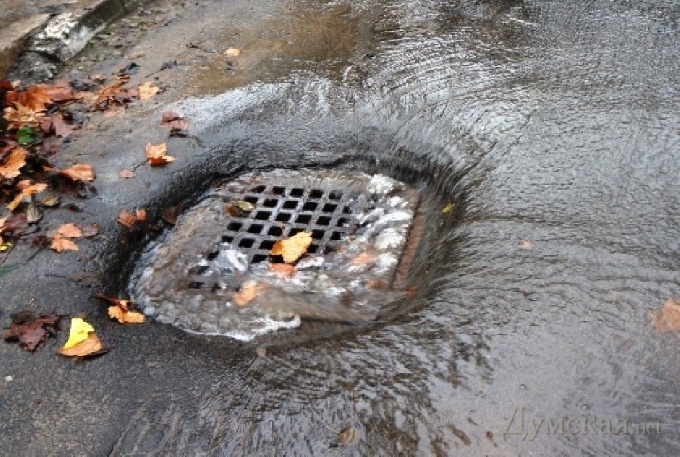 В Когалыме продолжается восстановление системы ливневой канализации