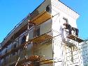 В рамках программы капитального ремонта в Когалыме обновили фасад дома по улице Олимпийской 