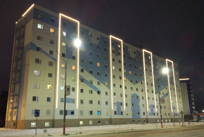 В Когалыме контурной подсветкой оборудовали еще семь домов