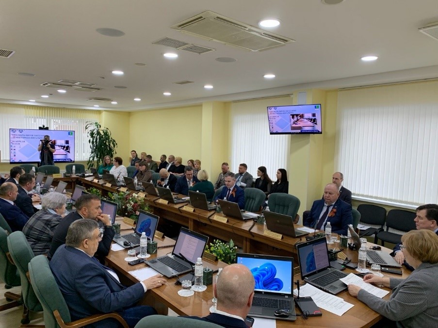 ЗАСЕДАНИЕ ДУМЫ ГОРОДА