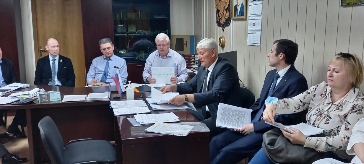 ЗАСЕДАНИЕ ПОСТОЯННОЙ КОМИССИИ ДУМЫ ГОРОДА