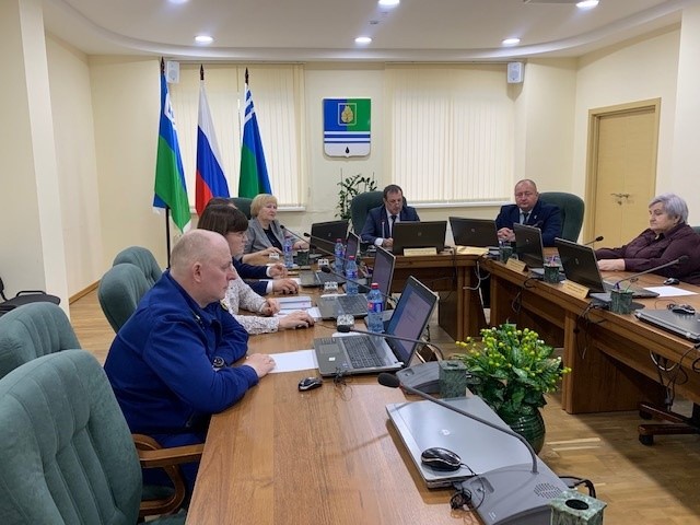 ЗАСЕДАНИЕ ПОСТОЯННОЙ КОМИССИИ ДУМЫ ГОРОДА