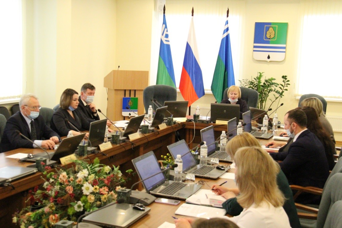 ЗАСЕДАНИЕ ПОСТОЯННОЙ КОМИССИИ ДУМЫ ГОРОДА