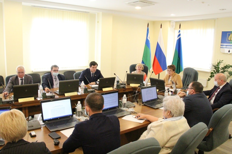 ЗАСЕДАНИЕ ПОСТОЯННОЙ КОМИССИИ ДУМЫ ГОРОДА